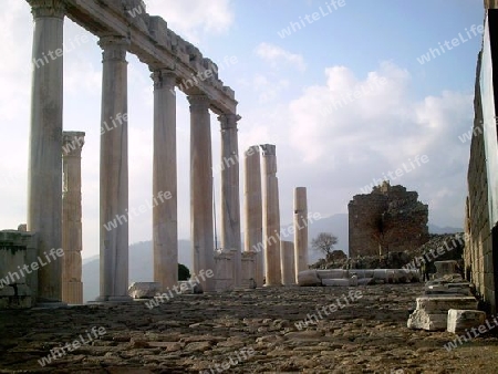 Pergamon 4