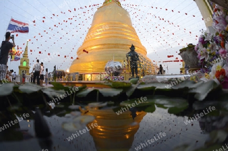 Die Tempelanlage des Goldenen Berg in der Hauptstadt Bangkok von Thailand in Suedostasien.