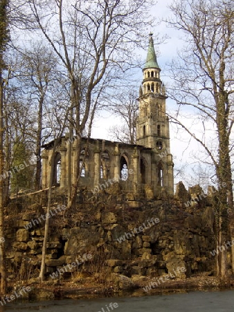 Ruine einer Kirchenkapelle beim Schloss Monrepos in Ludwigsburg