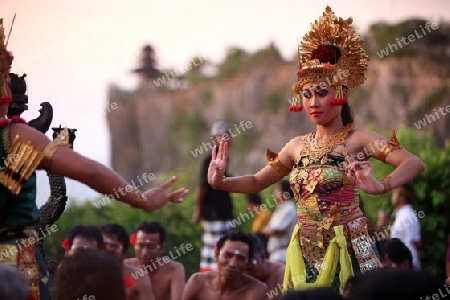 Asien, Suedost, Indonesien, Bali, Insel, Uluwatu, Tempel, Abend, Kecak Tanz, Theater,  (Urs Flueeler) 