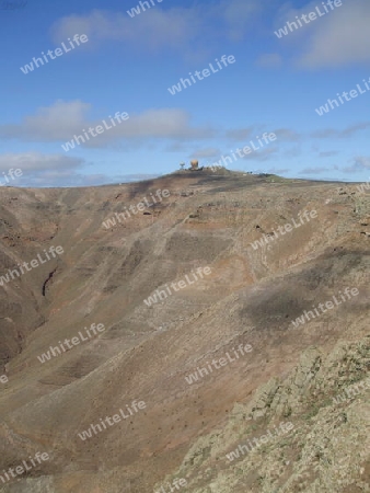 Lanzarote, Lavaberg mit Observatorium