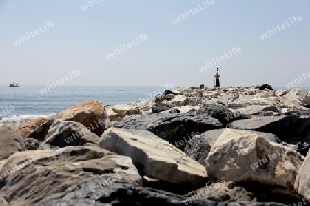 Strand und Leuchtturm 