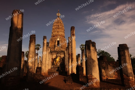 Der Wat Phra Si Ratana Mahathat im Si Satchanalai-Chaliang Historical Park rund 50 Km von Sukhothai in der Provinz Sukhothai im Norden von Thailand in Suedostasien.