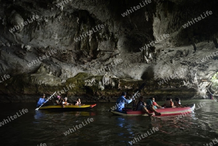 Kalkfelsen und Hoehlen im Ao Phang Nga Nationalpark wenige Bootsminuten oestlich von der Hauptinsel Puket auf der Insel Phuket im sueden von Thailand in Suedostasien.