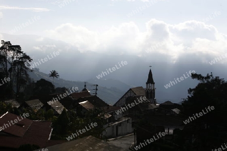 Suedamerika, Karibik, Venezuela, Colonia Tovar, Dorf, Haus, Kirche, Dorfzentrum, Deutsche Architektur, Schwarzwald Haus, Kollonie, mitten im Nebelwald, Landwirtschaft, Abend, Landschaft,