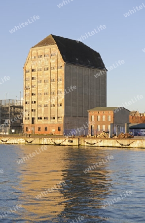 alte Speichergebaeude aus dem 19. Jahrhundert, Stralsund, alter Hafen,   Unesco Weltkulturerbe, Mecklenburg Vorpommern, Deutschland, Europa , oeffentlicher Grund