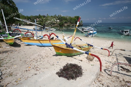 ASIEN, INDONESIEN, BALI, INSEL, NUSA LEMBONGAN, STRAND, LANDSCHAFT, JUNGUTBATU, FISCHERBOOT,    (URS FLUEELER)