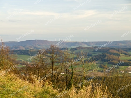 Blick vom Hohenstaufen auf die Schw?bische Alb mit Windkraftanlagen