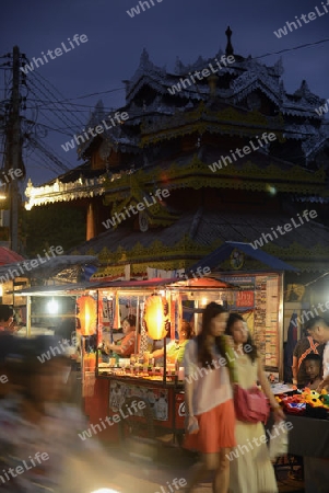 Eine Strassenkueche im Dorf  Pai im norden von Thailand in Suedostasien.