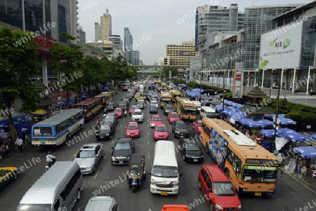 Die Innenstadt um Pratunam in der Hauptstadt Bangkok von Thailand in Suedostasien.