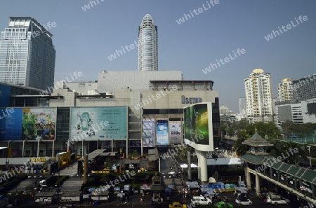 Die Skyline im Stadtgebiet um Pratunam im Zentrum der Hauptstadt Bangkok von Thailand in Suedostasien.