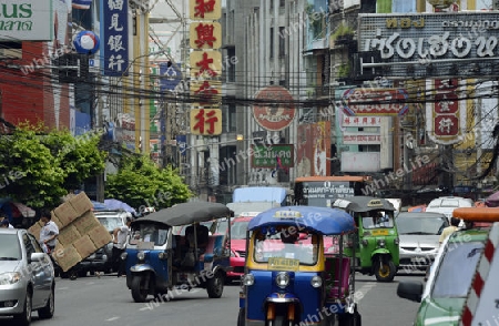 Der Alltag im China Town in der Stadt Bangkok in Thailand in Suedostasien.