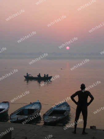 sonnenaufgang am ganges