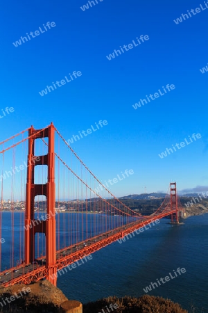 Golden Gate Bridge