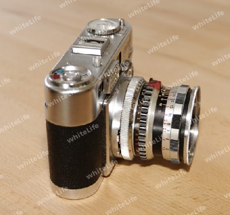 a old photocamera from the 1960s