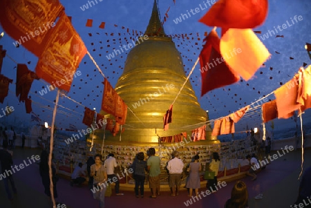 Die Tempelanlage des Goldenen Berg in der Hauptstadt Bangkok von Thailand in Suedostasien.