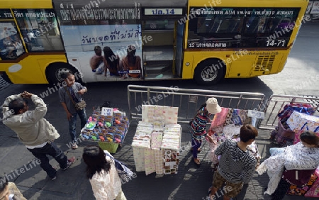 Der Strassenmarkt im Stadtgebiet um Pratunam im Zentrum der Hauptstadt Bangkok von Thailand in Suedostasien.