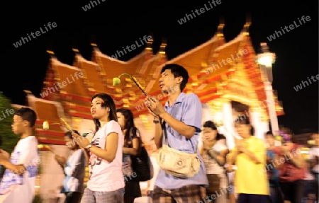 Die Tempelanlage des Wat Benchamabophit bei einer Religioesen Zeremonie in Bangkok der Hauptstadt von Thailand in Suedostasien