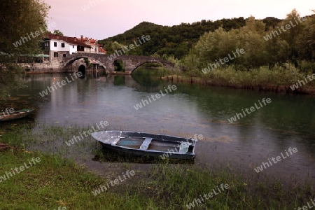 Europa, Osteuropa, Balkan. Montenegro, Skadar, See, Landschaft, Rijeka Crnojevica, Natur, Dorf,