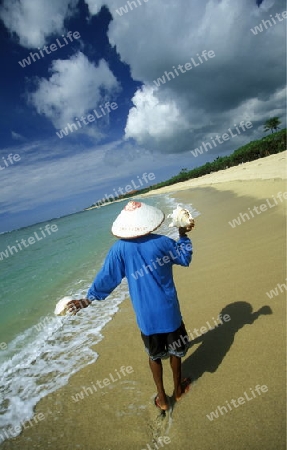 Ein Strand in Nusa Dua im Sueden der Insel Bali in Indonesien in Suedostasien.