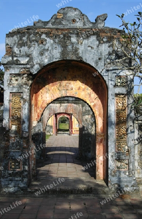 Tor im Kaiserplast von Hue/Vietnam