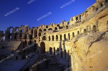 Das Kolloseum in El Jem im zentralen Tunesien in Nordafrika.