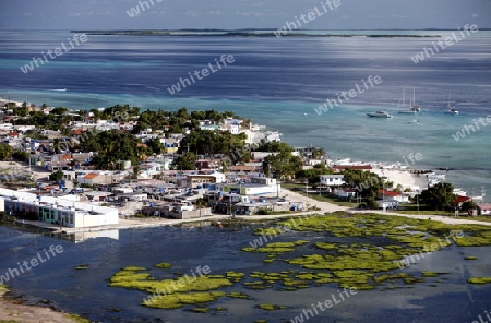 Suedamerika, Karibik, Venezuela, Los Roques, Insel, Atoll, Archipfel, Klima, Reef, Dorfinsel, Landschaft, Rundsicht, Sicht vom Bergspitz, Dorf, Uebersicht