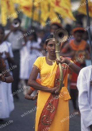Asien, Indischer Ozean, Sri Lanka,
Ein traditionelles Neujahrs Fest mit Umzug im Kuestendorf Hikkaduwa an der Suedwestkueste von Sri Lanka. (URS FLUEELER)






