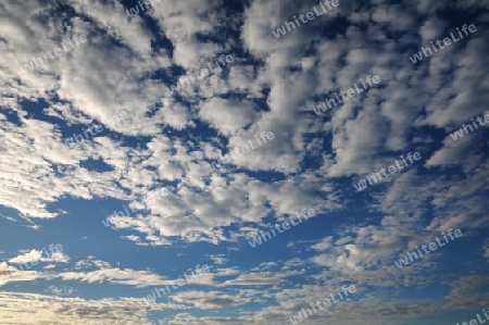 blauer Himmel wei?e Wolken