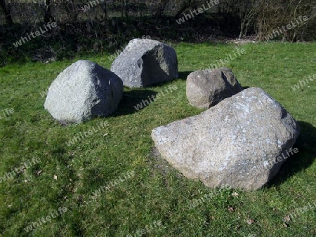 4 Stones