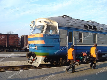 Am Bahnhof