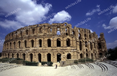 Das Kolloseum in El Jem im zentralen Tunesien in Nordafrika.