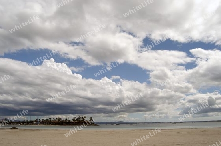 tiefh?ngende Gewitterwolken ?ber der Bucht von Alcudia