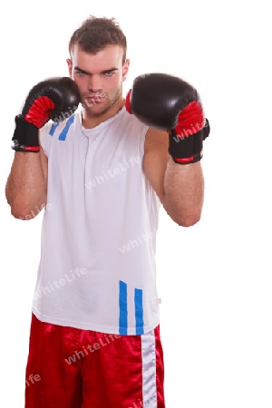 Stattlicher muskul?sen jungen Mann mit Boxhandschuhe