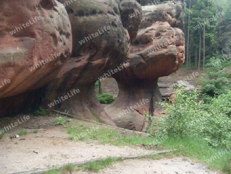 Dreigestein mit Durchblick