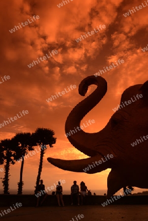 Der Aussichtspunkt Kap Promthep bei der Rawai Beach im sueden der Insel Phuket im sueden von Thailand in Suedostasien.