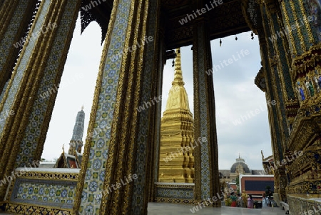 Der Wat Phra Kaew in der Stadt Bangkok in Thailand in Suedostasien.