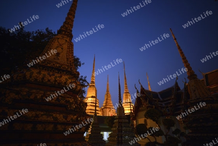 Die Tempelanlage des Wat Pho in der Hauptstadt Bangkok von Thailand in Suedostasien.