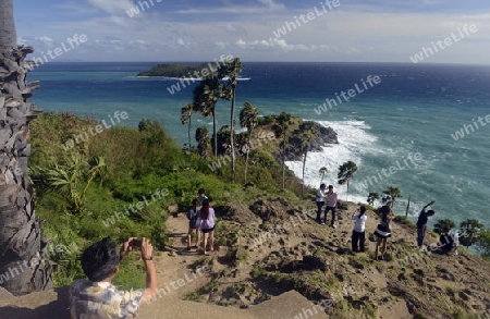 Der Aussichtspunkt Kap Promthep bei der Rawai Beach im sueden der Insel Phuket im sueden von Thailand in Suedostasien.