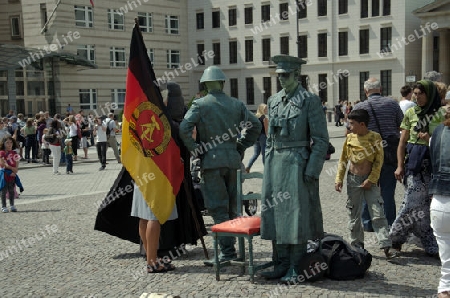 Figuren am Brandenburger Tor