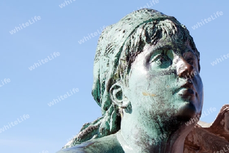 Berlin Alexanderplatz ? Frau vom Neptunbrunnen