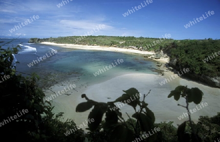 Ein Strand mit dem Namen Paradise Beach oder Dreamland Beach im Sueden der Insel Bali in Indonesien in Suedostasien.