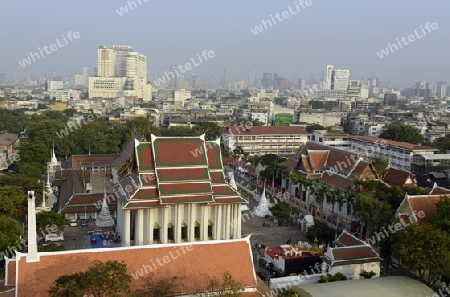 Der Wat Saket unter der Tempelanlage des Goldenen Berg in der Hauptstadt Bangkok von Thailand in Suedostasien.