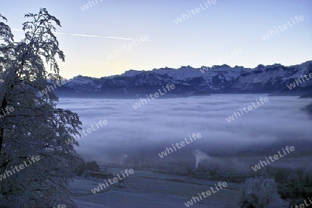 Bergpanorama mit Nebelmeer