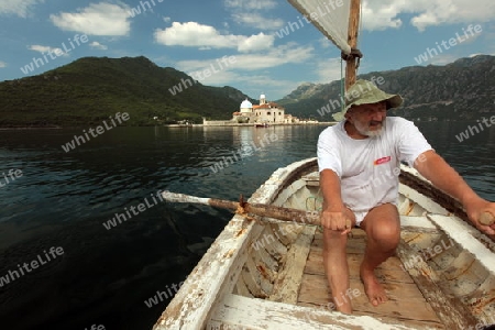 Europa, Osteuropa, Balkan. Montenegro, Mittelmeer, Adria, Persat, Bucht von Kotor, Bucht, Altstadt, Dorf, Kloster, Insel, Meer, Natur, 