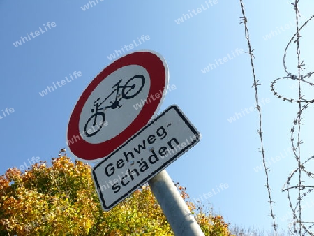 Schild Gewegsch?den 