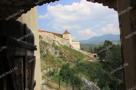 Blick durch altem Kirchenburgstor