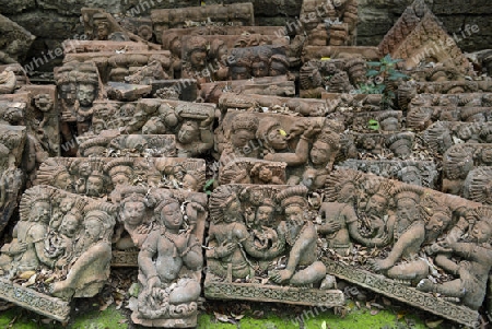 Traditionelle Figuren stehen im Garten von Ban Phor Linag Meuns Terracota Art zum Verkauf bereit dies im Terracota Garden in Chiang Mai im norden von Thailand in Suedostasien.