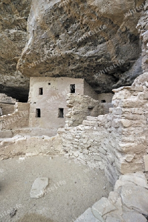 "Spruce Tree House" der indianischen Ureinwohner, ca. 800 Jahre alt, Mesa Verda NP, UNESCO Weltkulturerbe, Colorado, USA