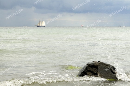 Ostseeausblick mit Segelboot